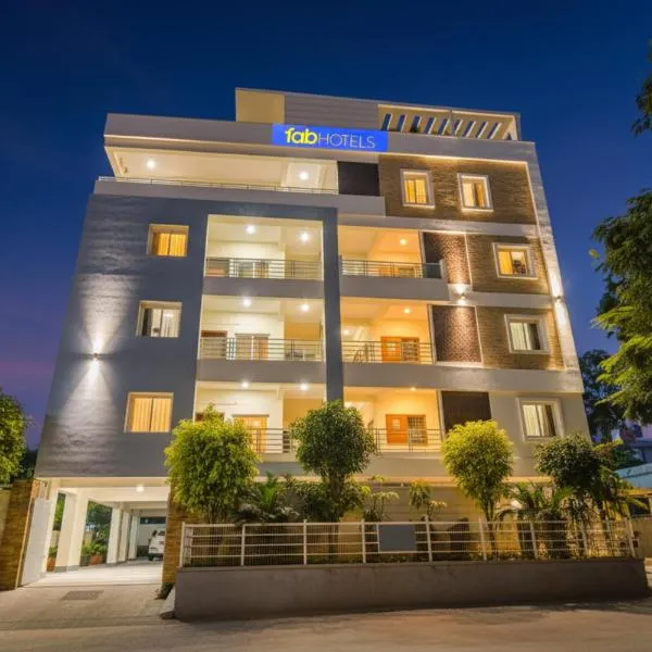 FabHotel De Alphabet II - Nr Ameerpet Metro Station, hotell Hyderabadis