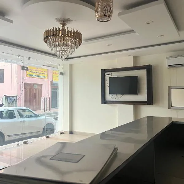 The Pacific By Sitara Stays, hotel in Jāmb