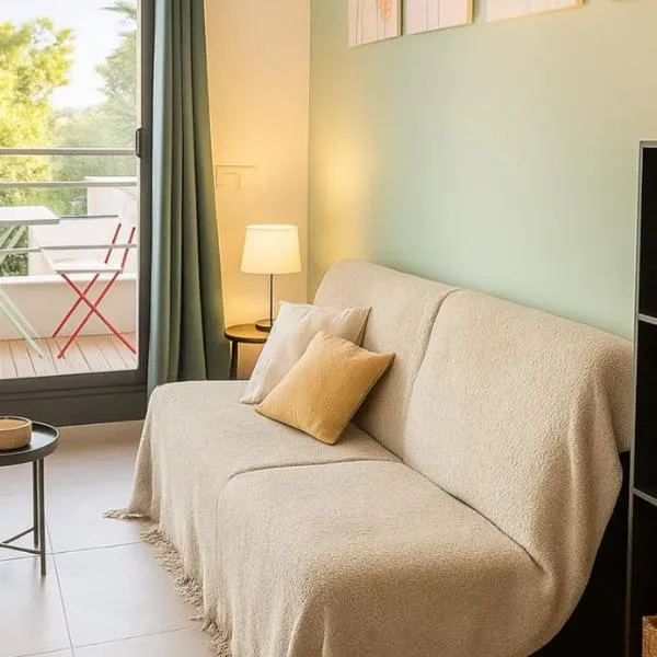 Blue Beach La Ciotat, hotel in La Ciotat