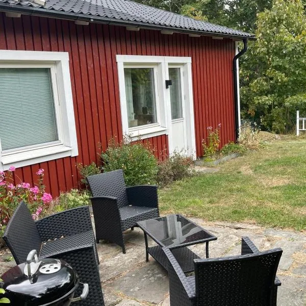 Ådalsvägenhus، فندق في Fågelfors