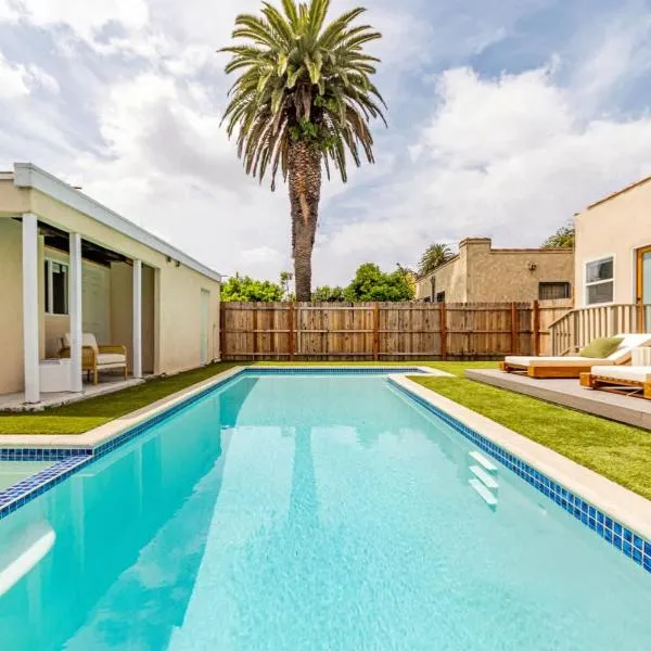 Fire Pit w pool Sunny 4BR