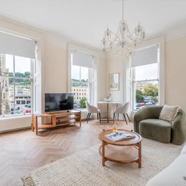 Bright and Spacious 1BR in Bath's Iconic Centre โรงแรมในบาธ