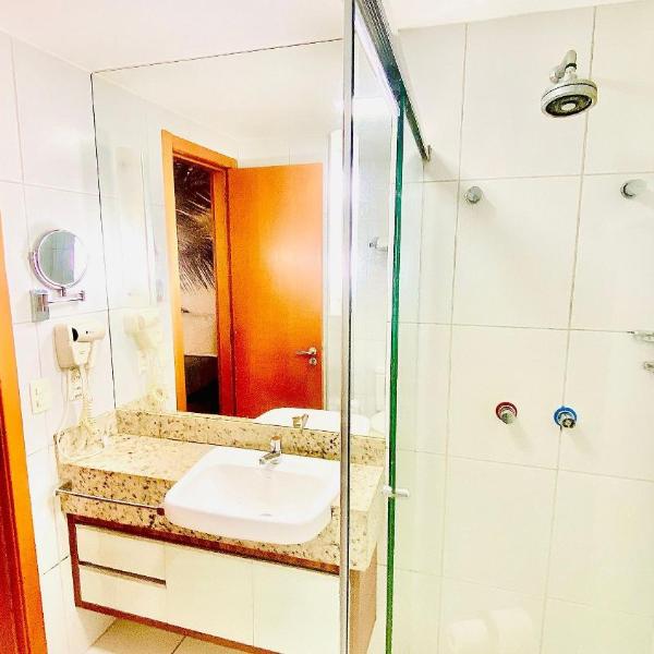 Apartamento confortável, climatizado, ótimo local. - Foto 3