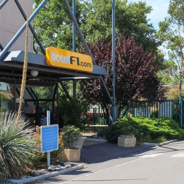 hotelF1 Fréjus Roquebrune sur Argens, hotel din Roquebrune-sur-Argens