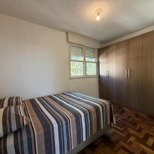 Apartamento inteiro aconchegante e perto de tudo - Foto 2