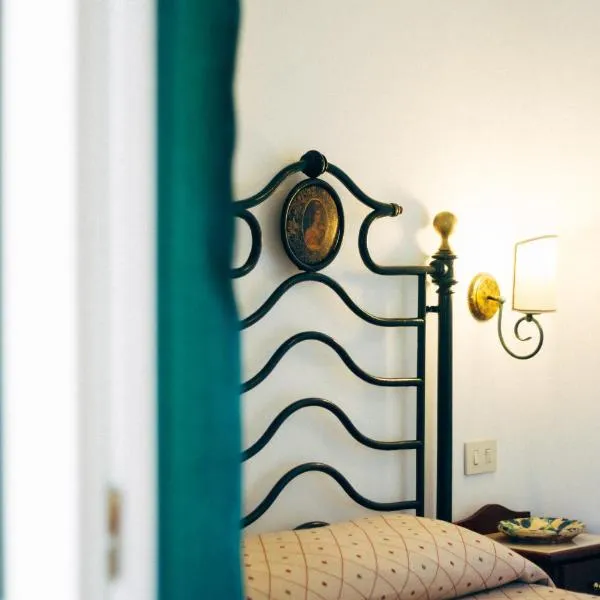 Villino Eleonora, hotel Pargheliában