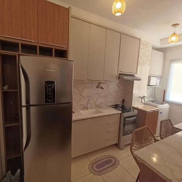 Apartamento aconchegante com excelente localização e piscina - Foto 5