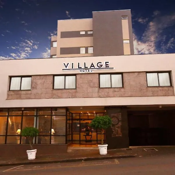 Village Hotel, hotell i Ponta Grossa