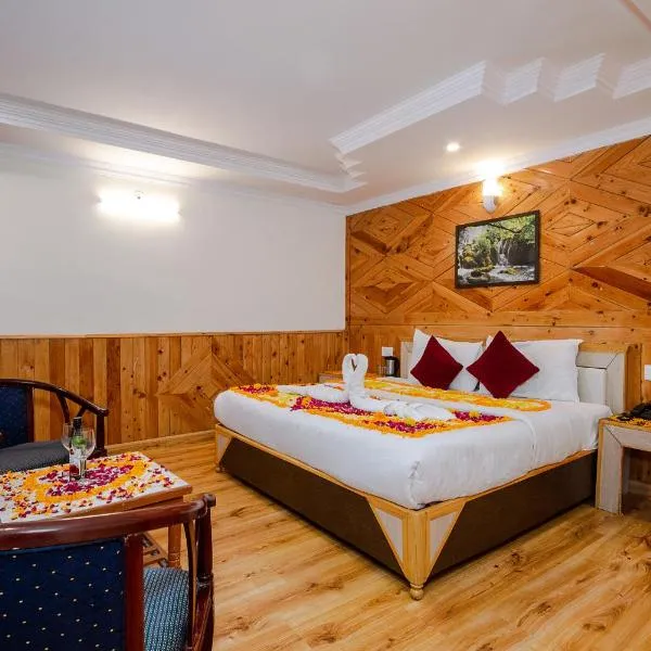 Hotel Monal, hotel in Manāli