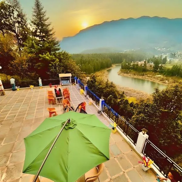 The Four Season Hotel & Resort, Manali - A blissful view from rooms, hotel in Manāli