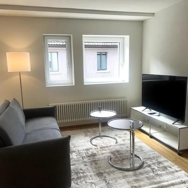1BR in the trendiest district of the city - West 14, hotelli kohteessa Zürich