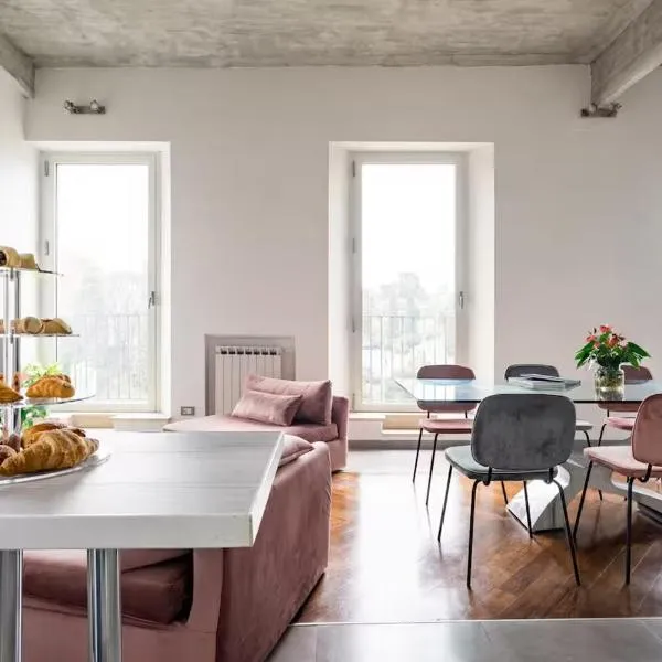 Lux apartments near Colosseum - Rome, hôtel à Colderù