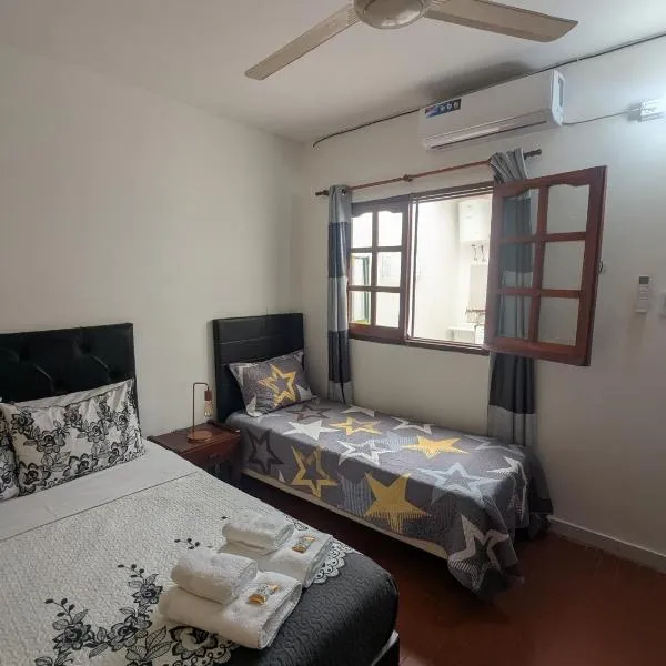 Di Arte 2 - A 200 metros de la Terminal - con Cochera, hotel in Formosa