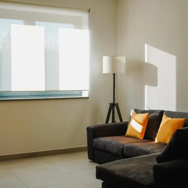 NAMA STAY Bed and breakfast, hotel em Adelfia