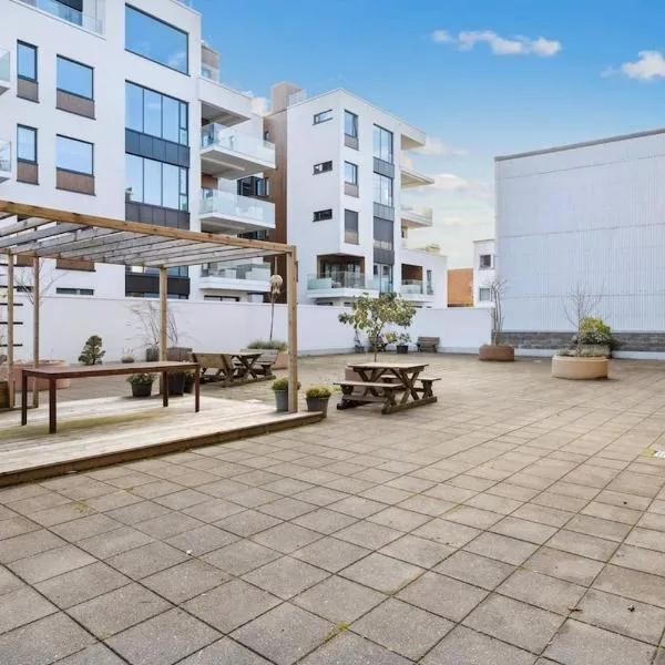 Lys og romslig 3-roms leilighet innglasset balkong, hotel in Kristiansand