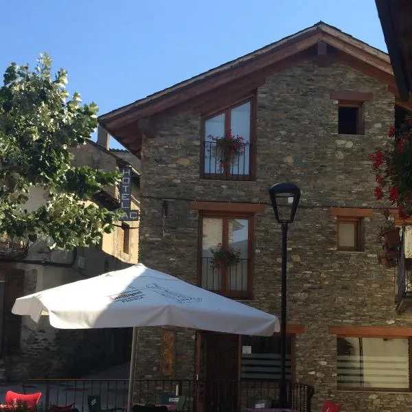 Hotel El Jaç, hotel v destinaci Ger