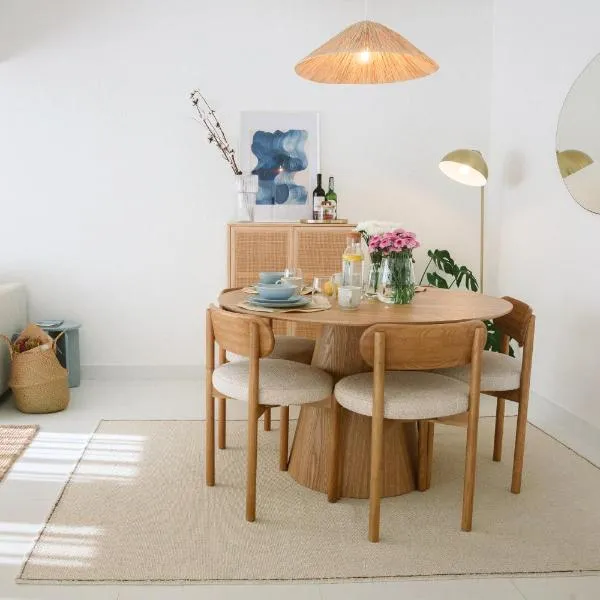 Cozy Apartment Close to Cascais Center โรงแรมในกาชไกช์