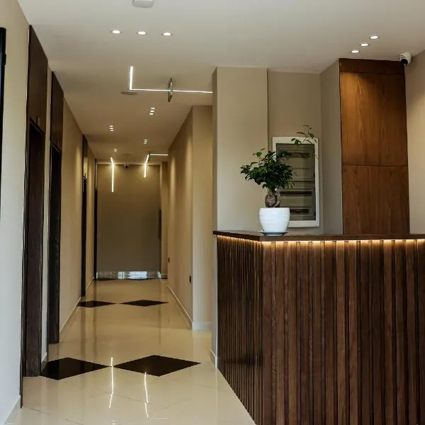 OLI Hotel、Fushë-Krujëのホテル