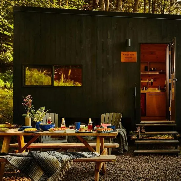 Postcard Cabins Mount Adams, Outdoor Collection by Marriott Bonvoy, hotel in Glenwood