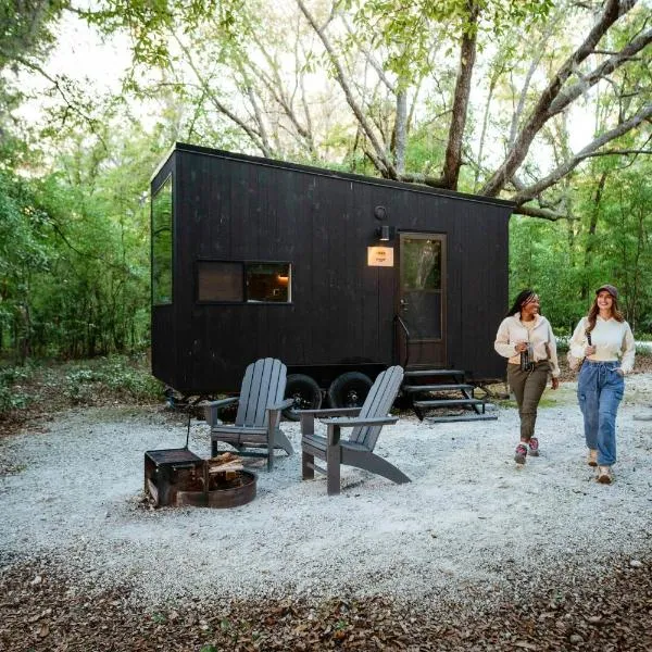 Postcard Cabins Dale Hollow, Outdoor Collection by Marriott Bonvoy, hotel in Celina