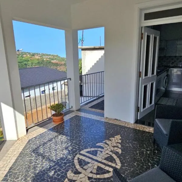 Lower Floor In Flor do Campo - Santana, hotel v destinácii Santana