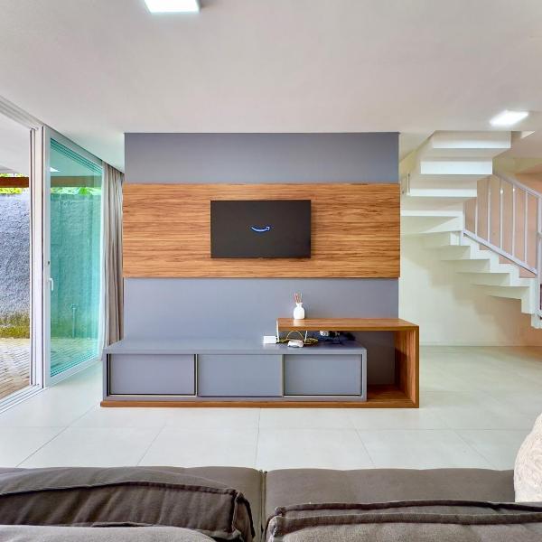 Casa Completa com Churrasqueira Wi-Fi e Garagem para 2 Carros a 400m da PRAIA Acomoda 8 Pessoas, 3 suites com Ar-Condicionado - Foto 5