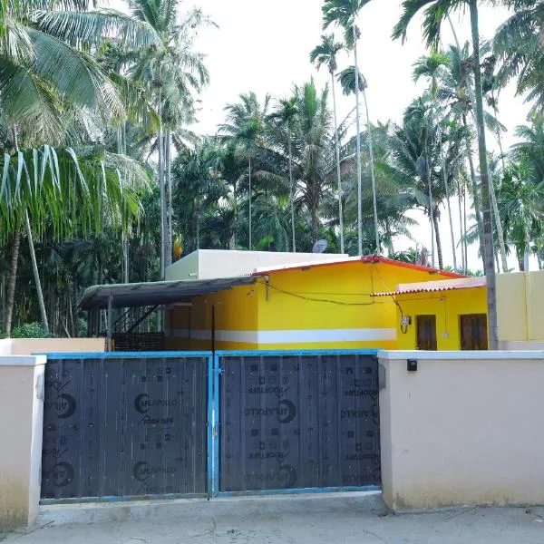 Private Villa Inside Coconut Farm By Shivalaya, hotel v destinaci Alāndurai