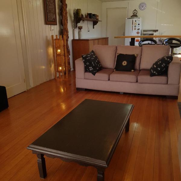 CASA FULL CENTRAL, 130m quadr, 9 Pessoas, Wi-Fi, 3 Qtos, Churrasqueira Interna, Cozinha-Sala Integrados, 2 Banheiros, Varanda, Jardim, Garagem Coberta 1 Carro, Estac Inter 3 Carros, Lareira de Alta Performance, Fogão de Ferro, Área nos Fundos - Foto 5