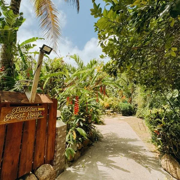Buisson Guesthouse, hotel in La Digue