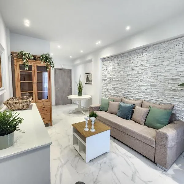 Miracle Luxury Suites, khách sạn ở Artemida