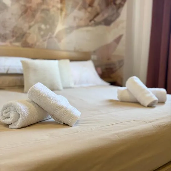 Nel centro storico di Ovada, hotel in Ovada