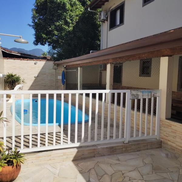 House with pool for family