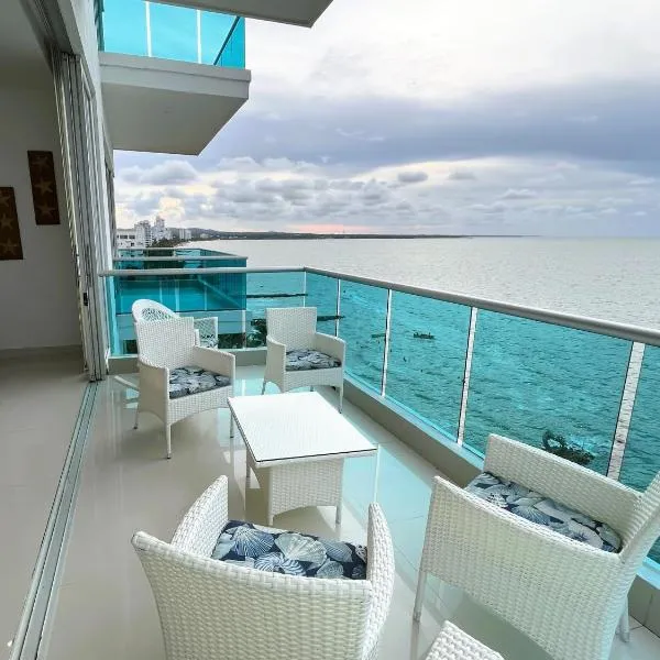 Apartamento de Lujo Frente al Mar con Terraza y Piscina, hotel Coveñasban