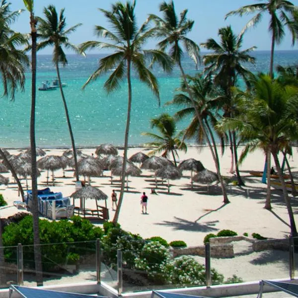 PASEO DE SOL CARIBE - SUITES DELUXE playa LOS CORALES, hotel in Punta Cana