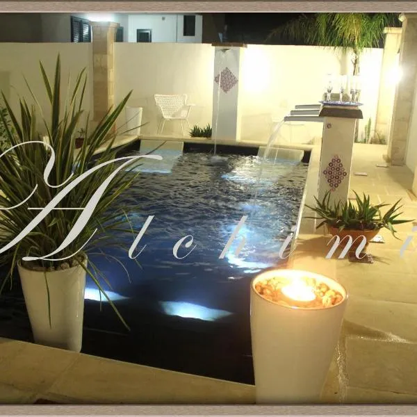 Alchimia tra suoni e colori, hotel Marina di Mancaversában
