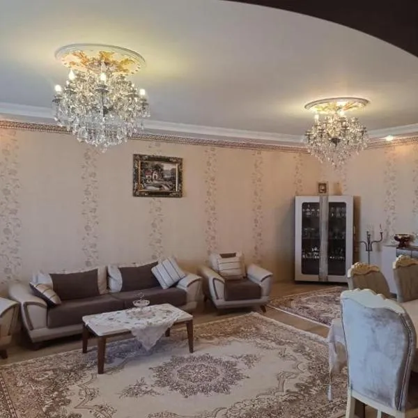 House in Nakhchivan city, Azerbaijan, hotel in Naxçıvan