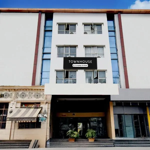 Super Townhouse Narayanaguda Metro Station Formerly Hotel Anshu Grand, khách sạn ở Vidya Nagar