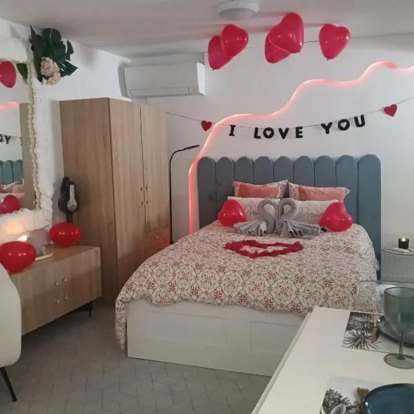 MARTIGUES Adorable petite guest house, hotel in Martigues