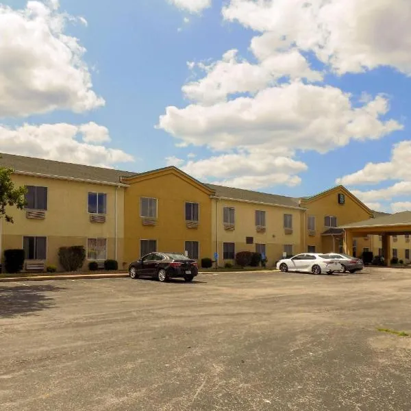 Quality Inn Kingdom City, MO, ξενοδοχείο σε Kingdom City