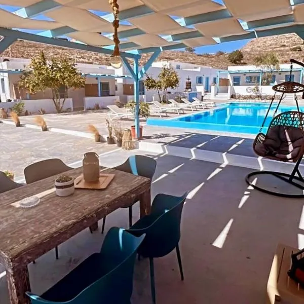 Family Villages Santorini, hotel v destinaci Vlychada Beach