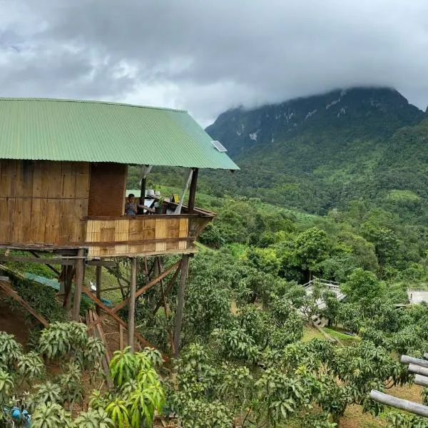Chiang Dao Story Camp, hotel in Ban Tham