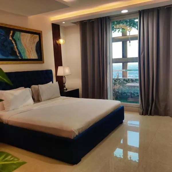 Goldcrest Luxe Suite - Executive1 bedroom apartment in DHA Lahore, hotel in Lahore