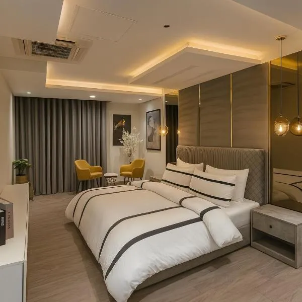 Gold Crest Presidential Apartments -DHA Phase 4 Lahore, hotel v destinaci Lahore