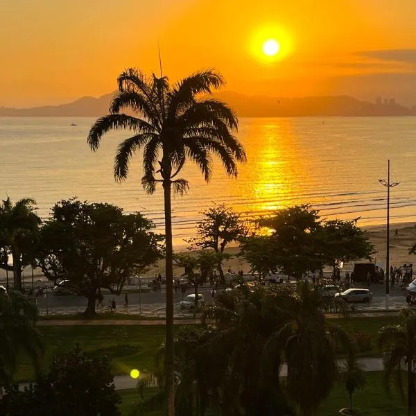 Apê pé na areia, hotel in Santos