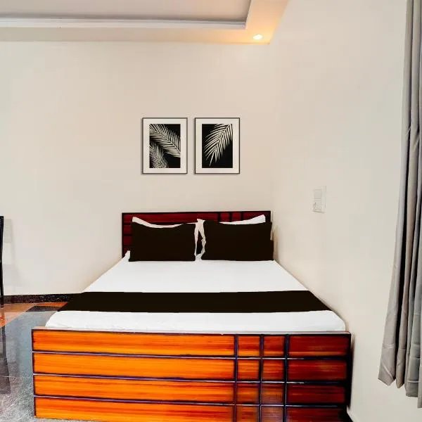 SPOT ON Sj Comforts Boarding And Lodging, hotel en Jigani