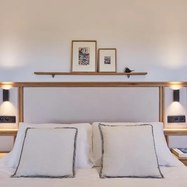 TERRE UGO - Villa & Suites au cœur des lavandes de Provence, ξενοδοχείο στην Αιξ-αν-Προβάνς