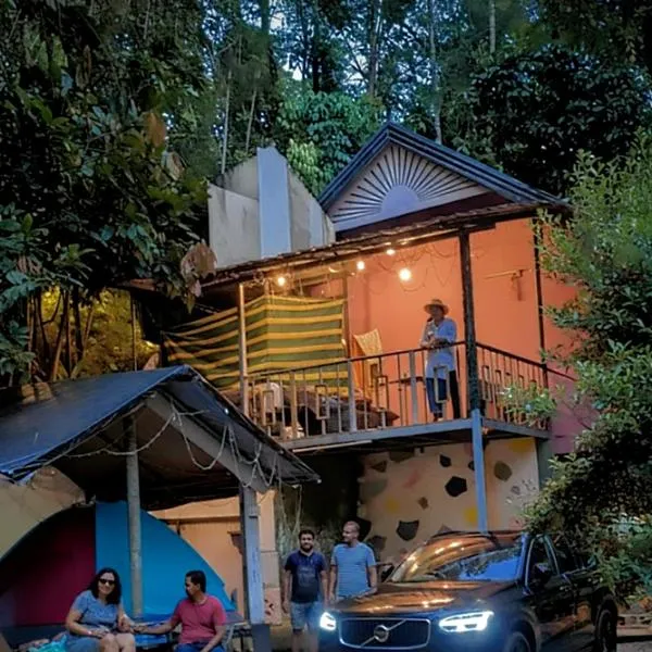 Green porticos villa munnar #MUNNAR, hotel in Anachal