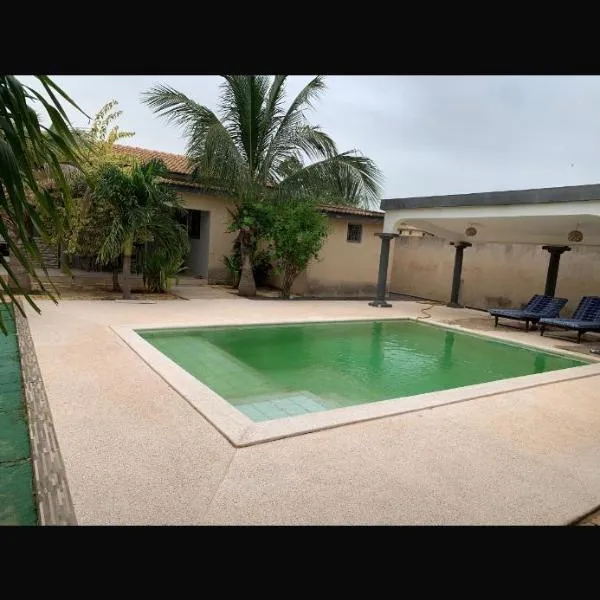 Villa luxueuse à ngaparou saly center，位于恩加帕鲁的酒店