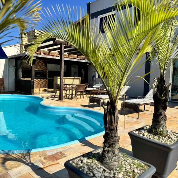 Casa com Piscina em Penha