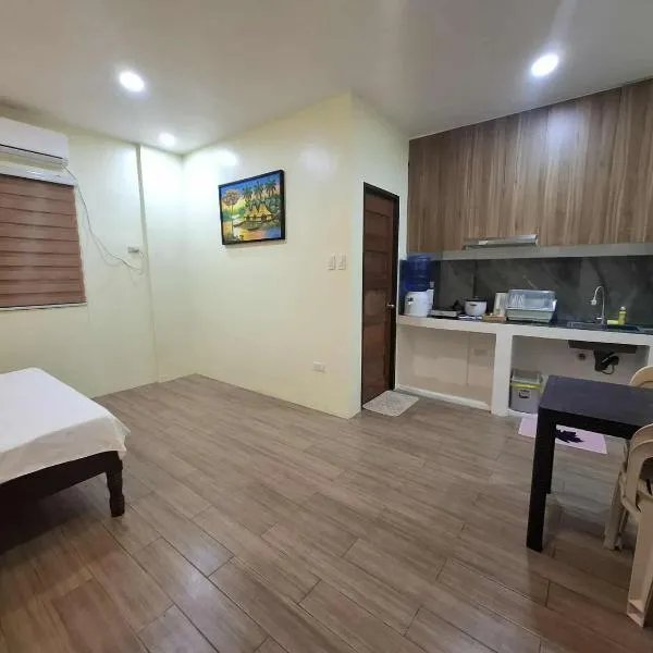 Carolina Siargao Homestay, готель у місті Хенераль-Луна